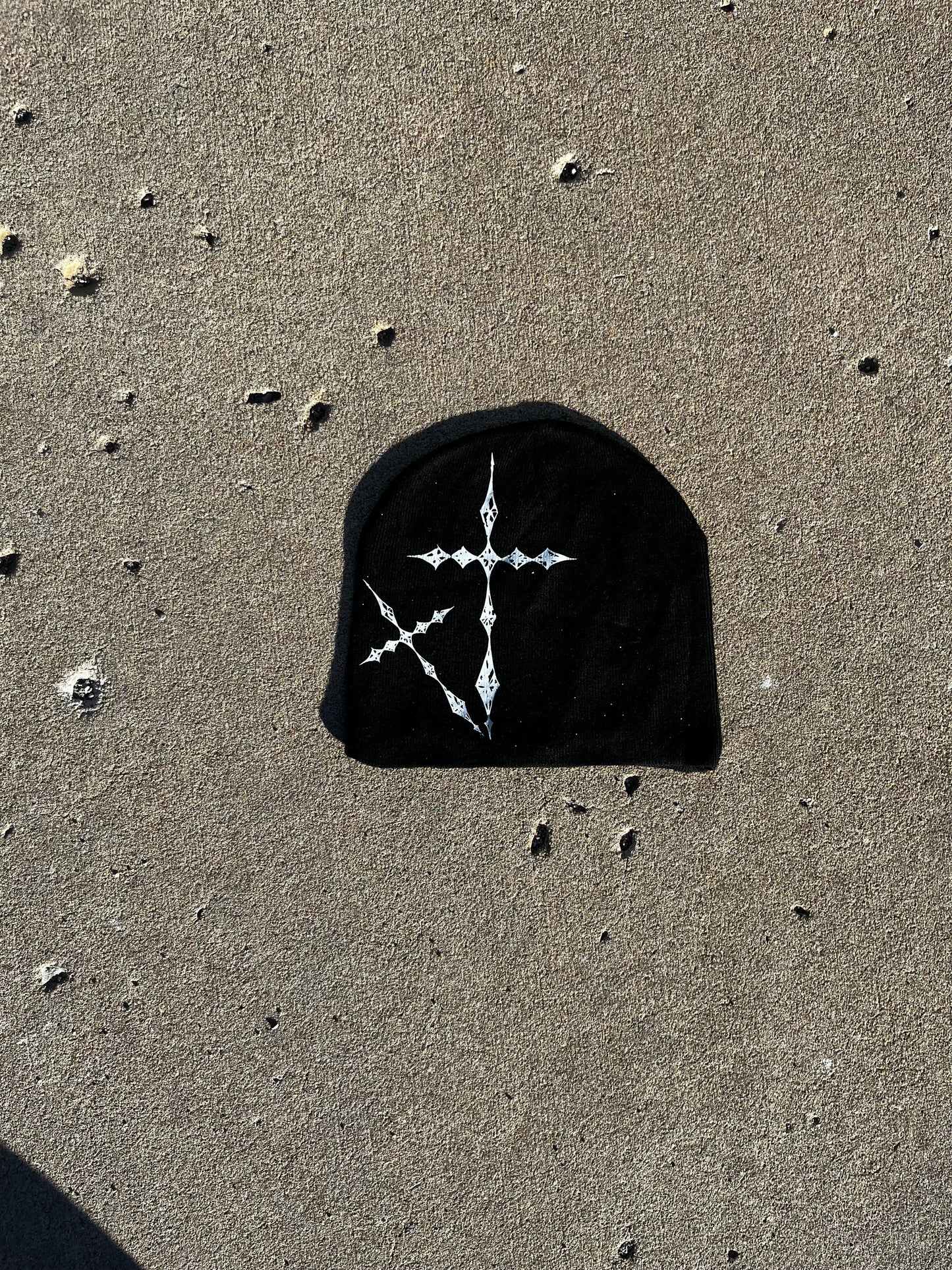 Diamond Dust BEANIE (Black/White)